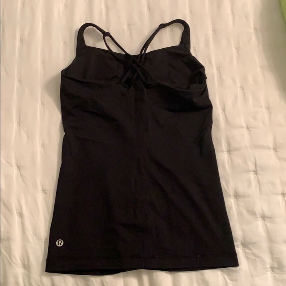 Black lululemon tank